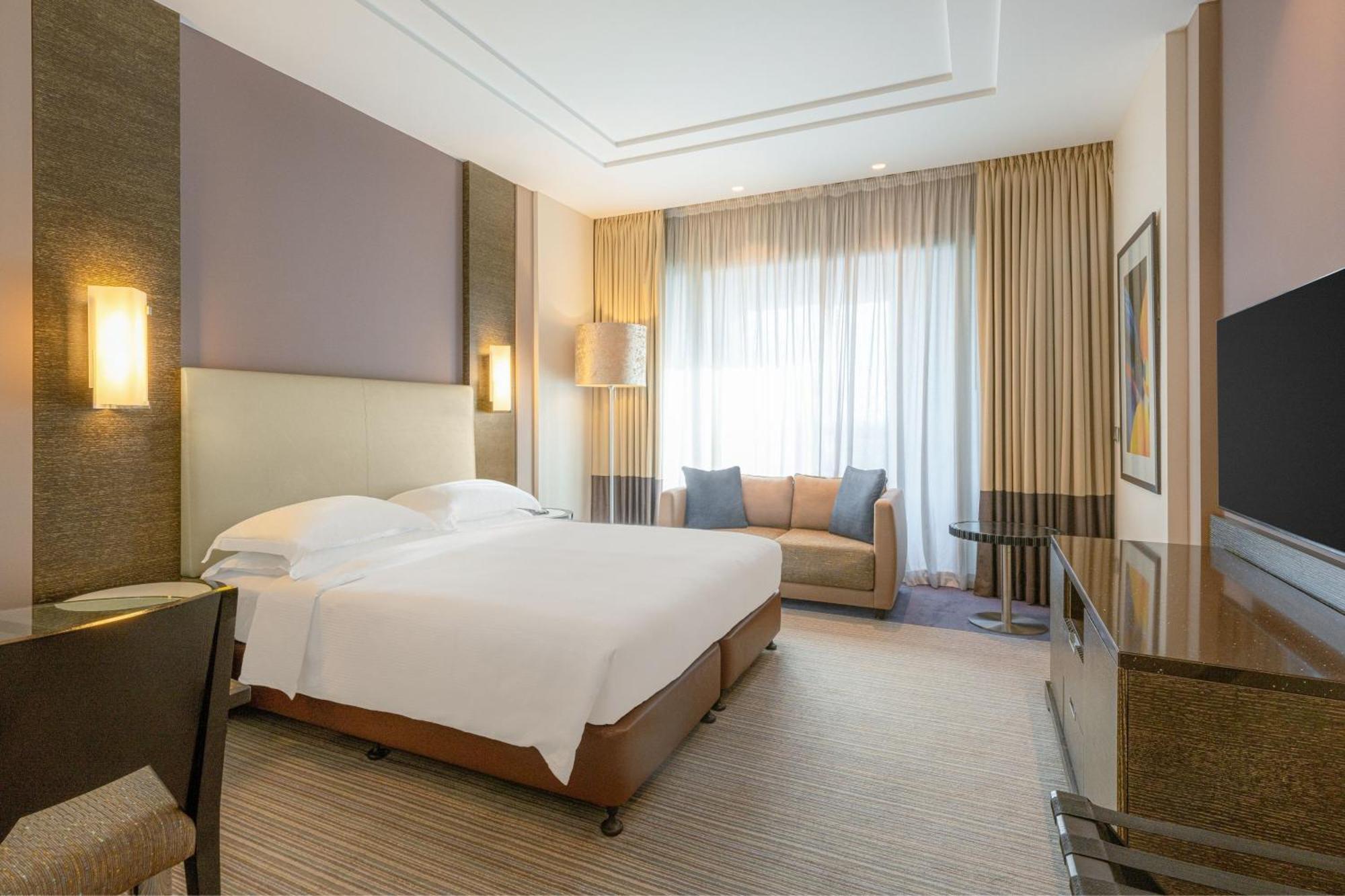 Four Points By Sheraton Аль-Айн Экстерьер фото Deluxe Room